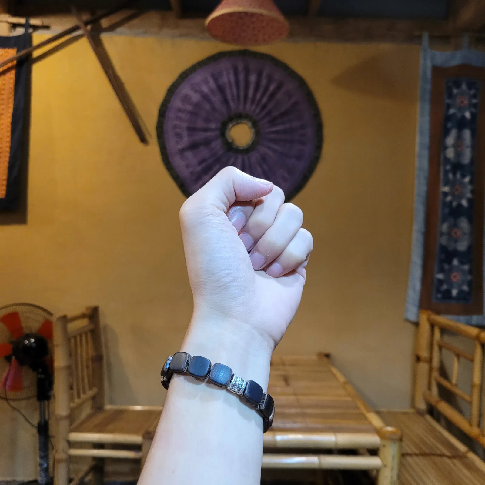 Vòng Tay Trầm 1